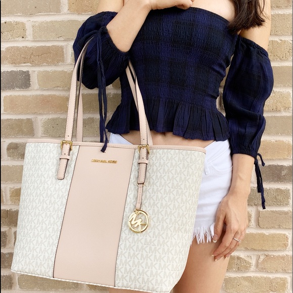 Gaby’sBags👜💕- NWT Michael Kors Medium Tote Pink - Picture 2 of 6